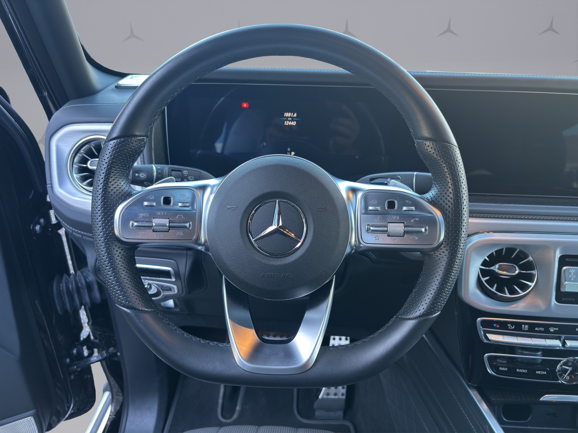 MERCEDES-BENZ G 500-image-9