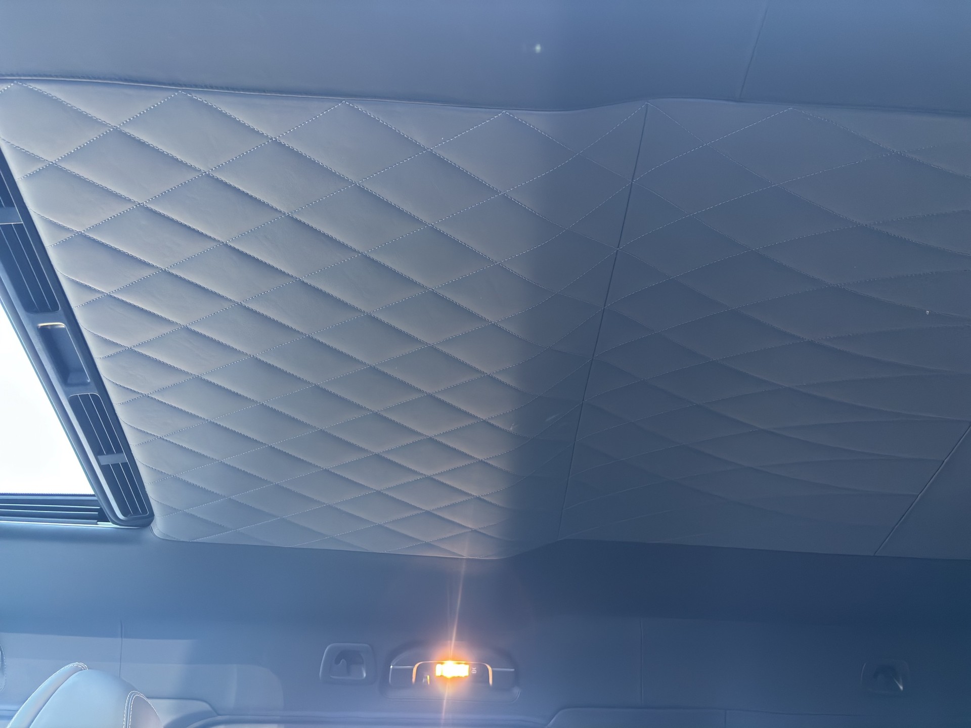 MERCEDES-BENZ G 500-image-19