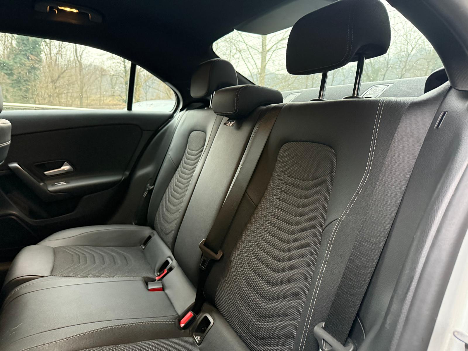 MERCEDES-BENZ A 200 Progressive 7G-DCT-image-7