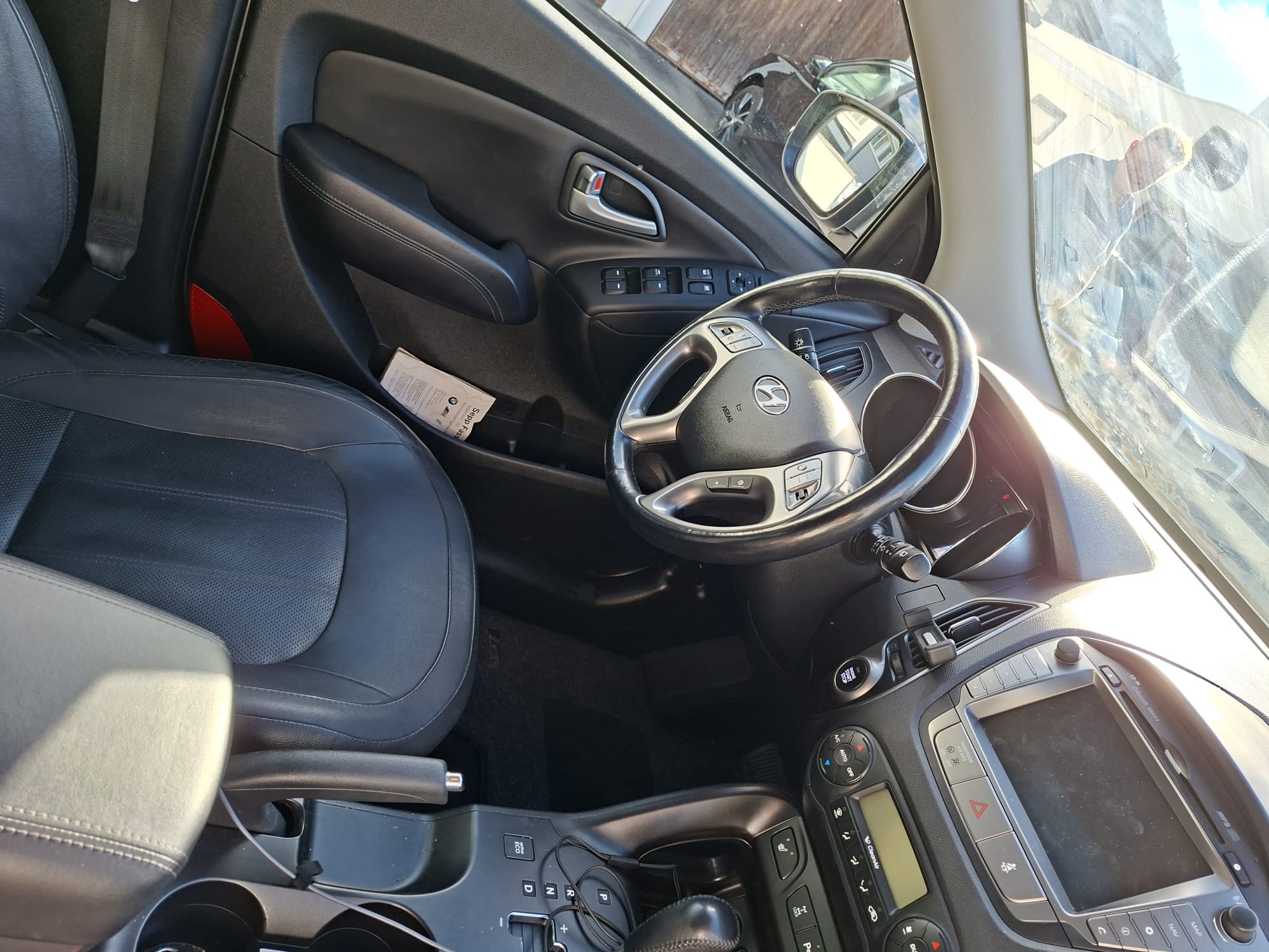 HYUNDAI 2.0 CRDi 184 Premium 4WD — slika 13