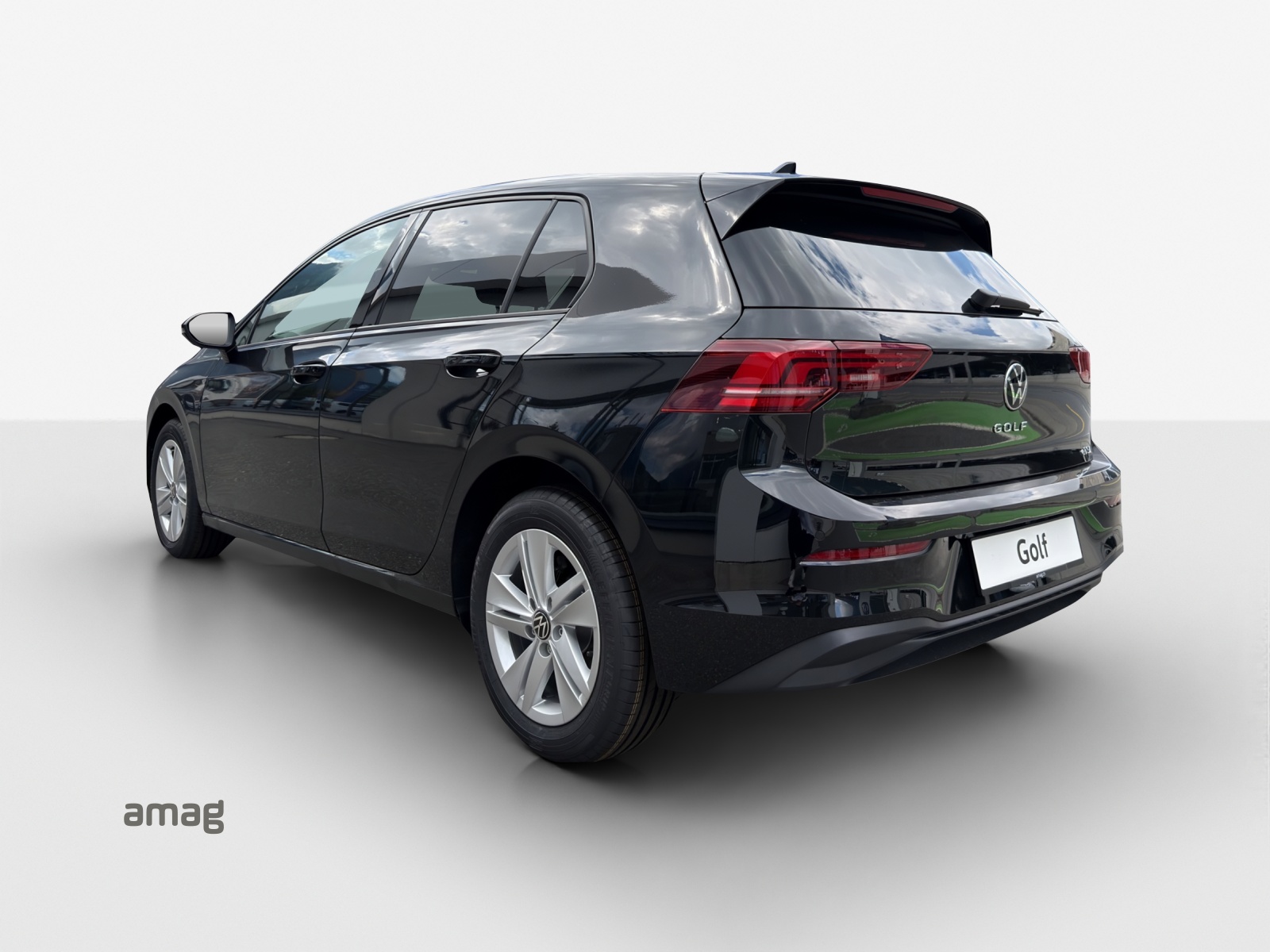 VW Golf 1.5 e TSI mHEV Value DSG-image-2