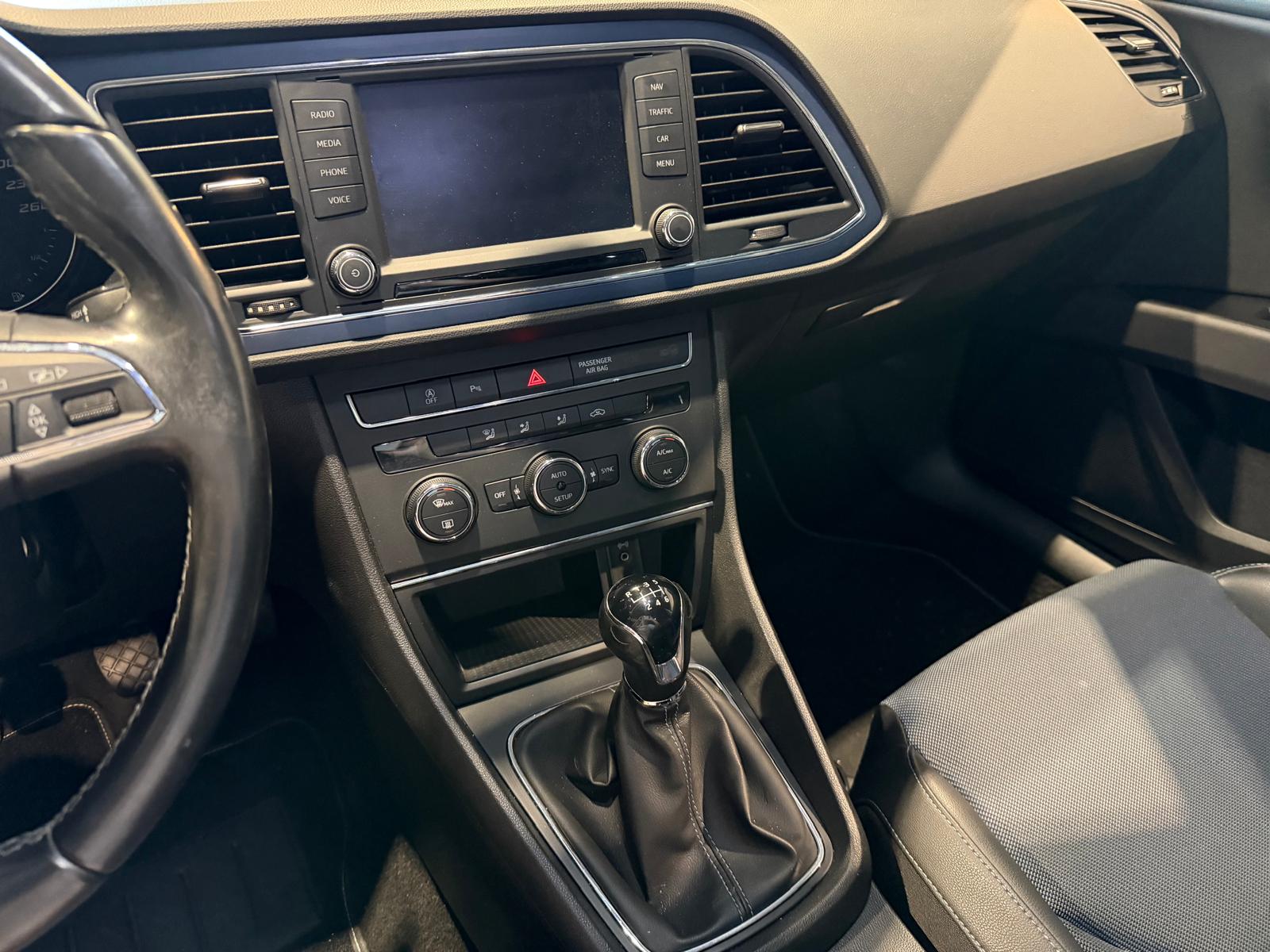 SEAT Leon 1.4 TSI Style-image-9