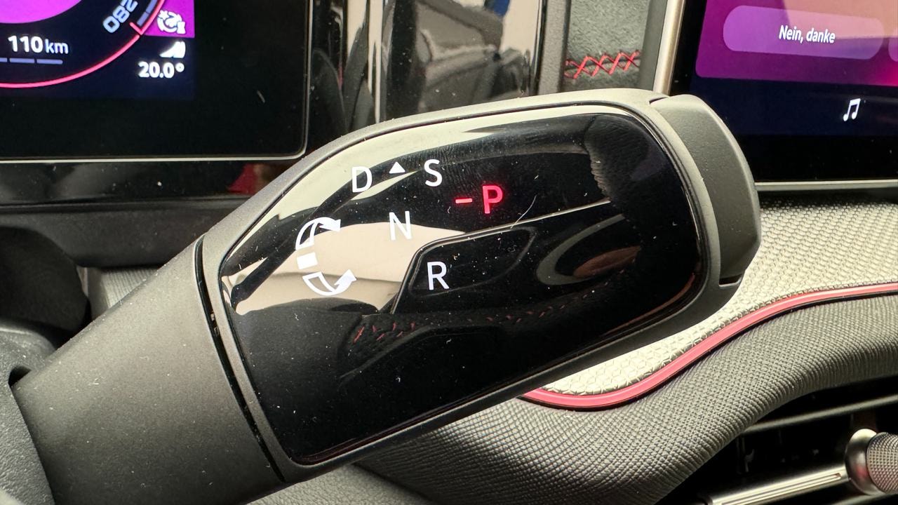 SKODA Kodiaq 2.0 TSI RS 4x4-image-10