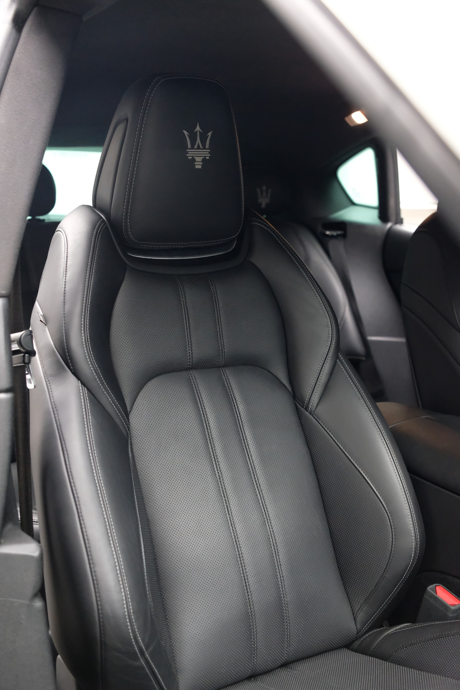 MASERATI Levante S 3.0 V6 Automatica-image-18