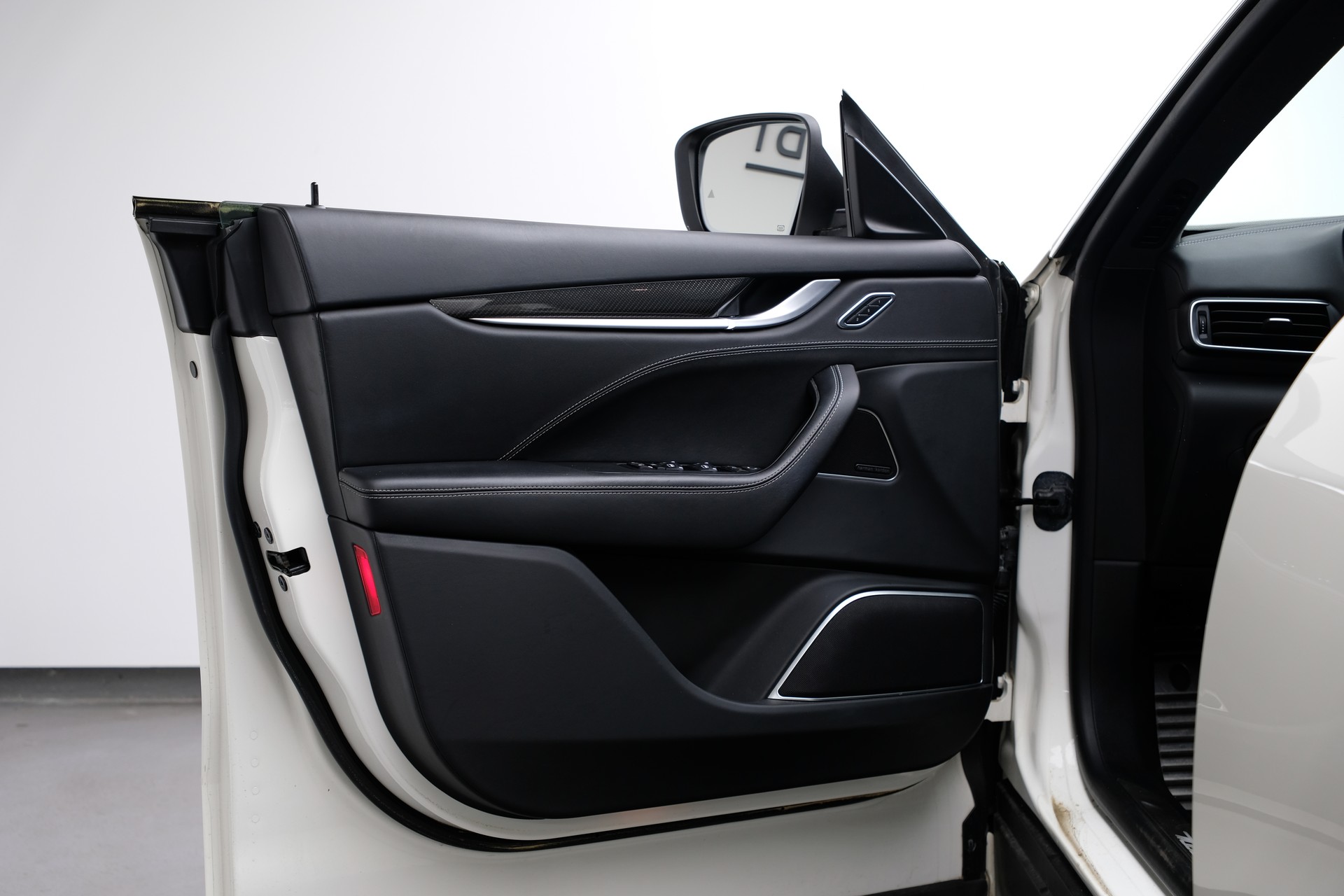 MASERATI Levante S 3.0 V6 Automatica-image-27