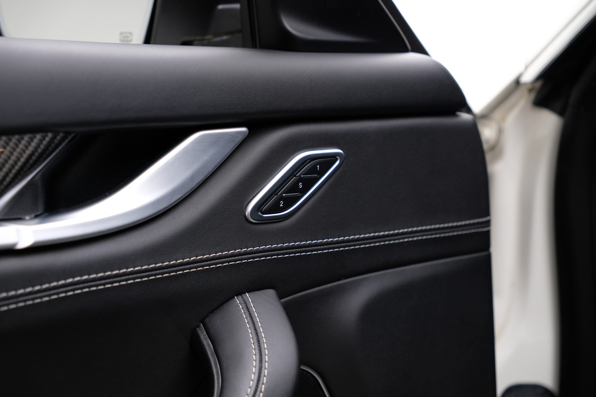 MASERATI Levante S 3.0 V6 Automatica-image-29