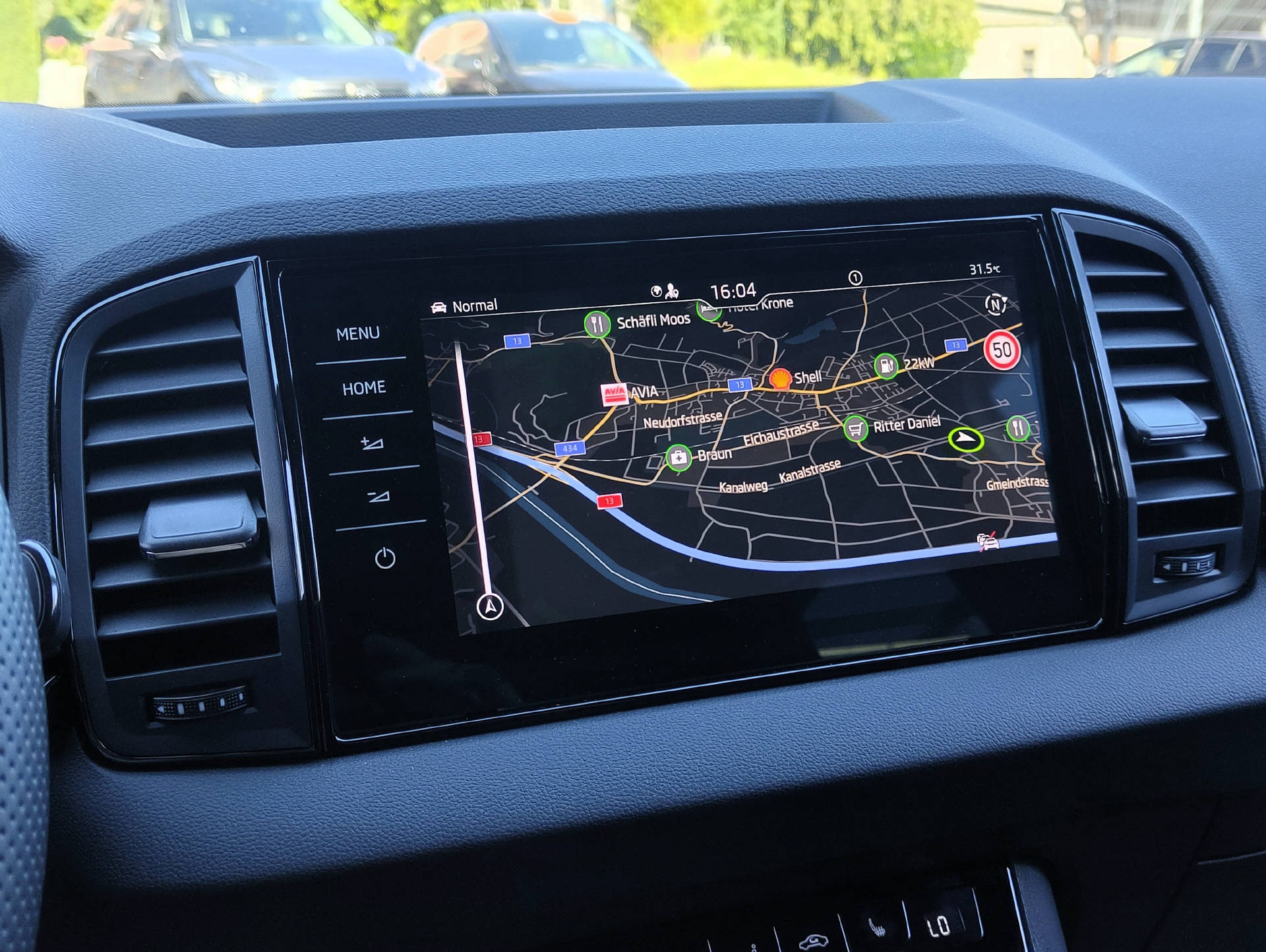 SKODA Karoq 1.5 TSI SportLine DSG-image-7