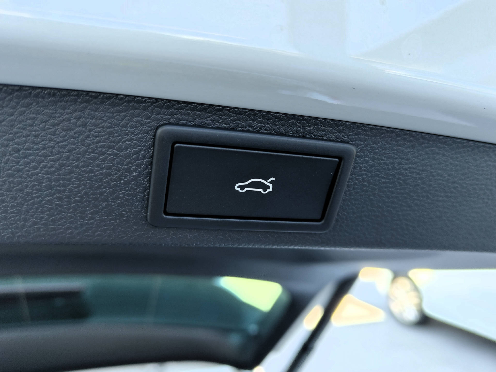 SKODA Karoq 1.5 TSI SportLine DSG-image-13