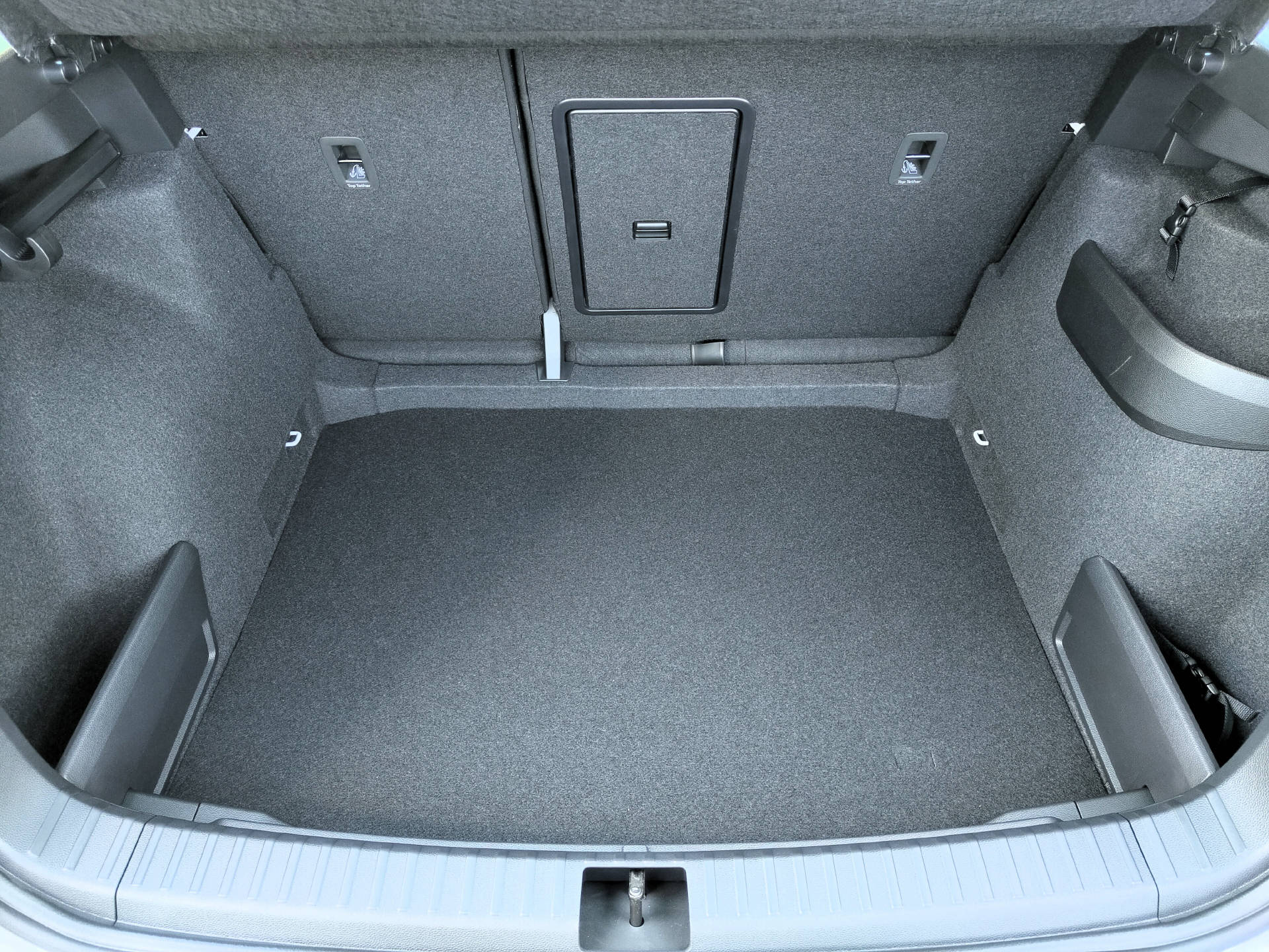 SKODA Karoq 1.5 TSI SportLine DSG-image-14