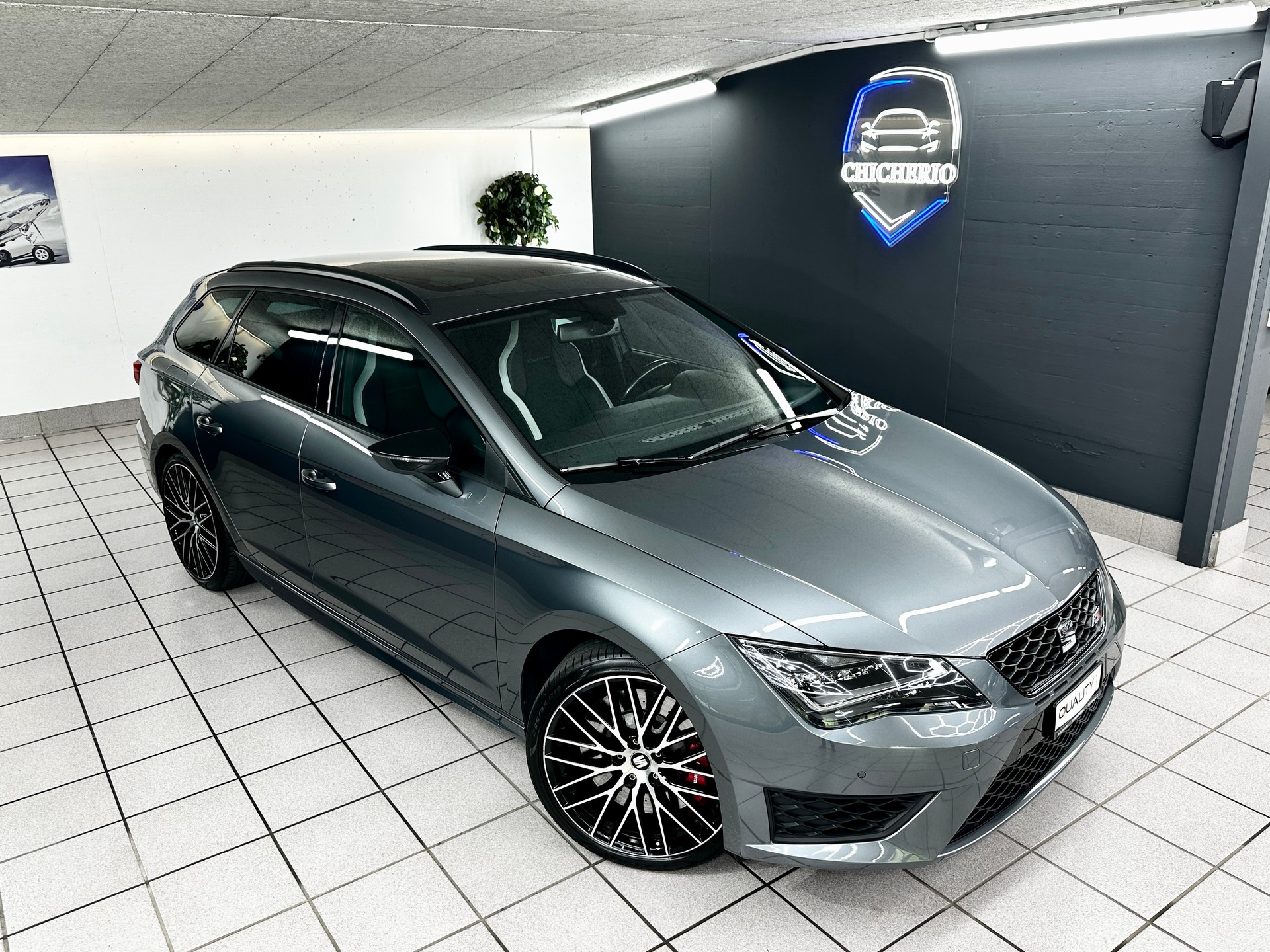SEAT Leon ST 2.0 TSI Cupra 280 DSG-image-1