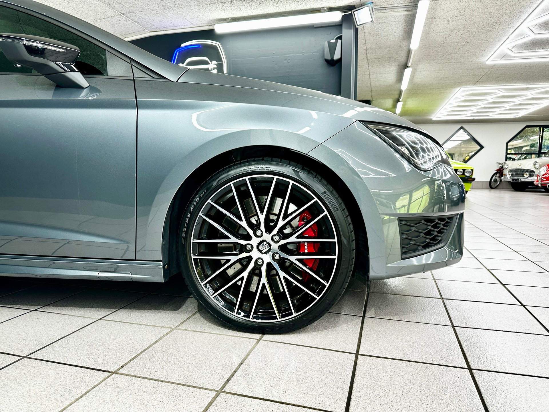 SEAT Leon ST 2.0 TSI Cupra 280 DSG-image-10