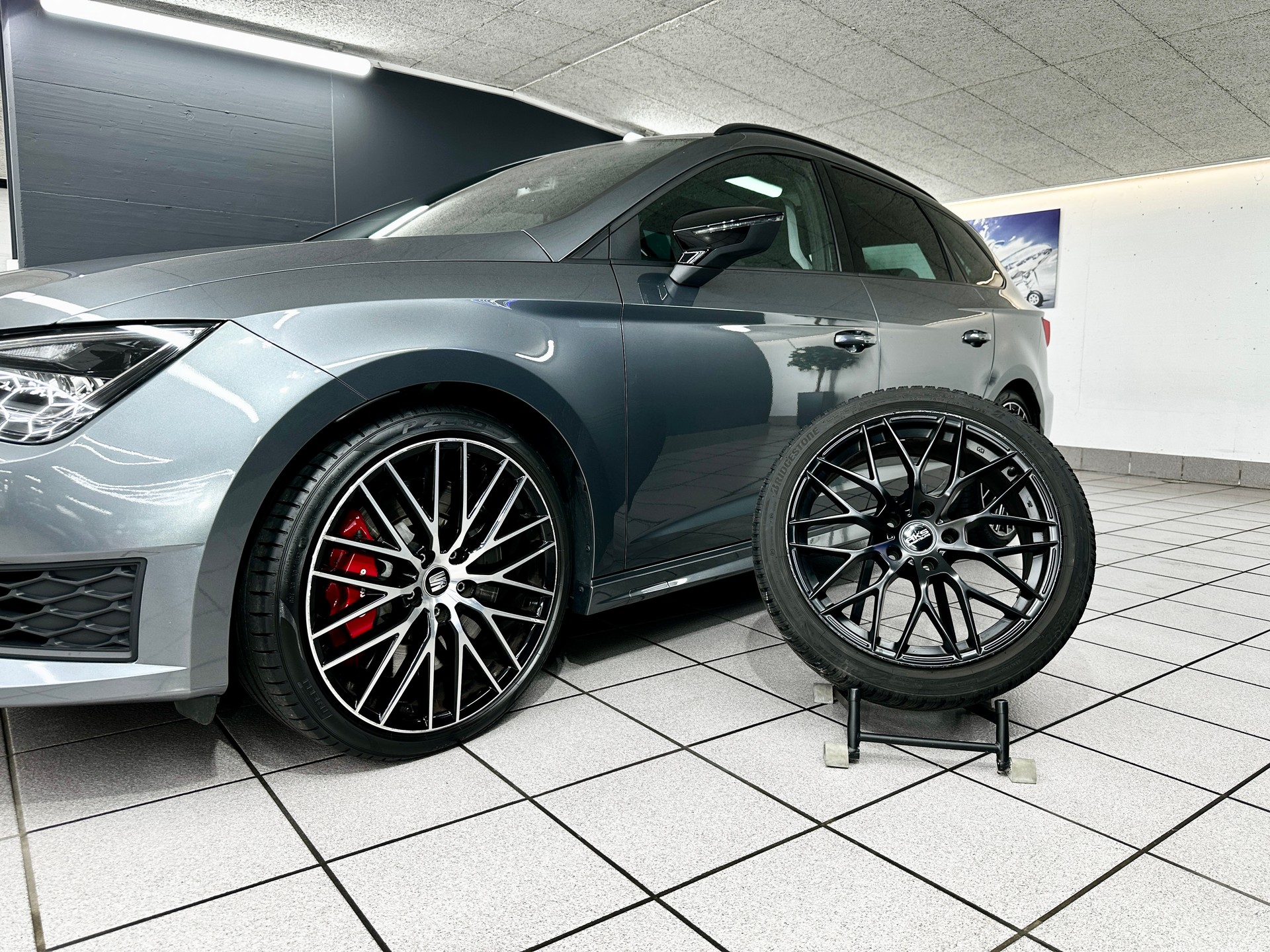 SEAT Leon ST 2.0 TSI Cupra 280 DSG-image-12