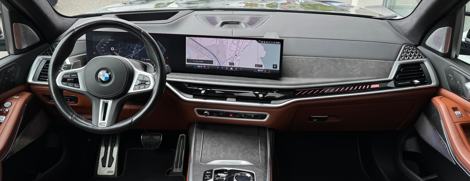 BMW X7 xDrive 48V M60i Steptronic M Sport Pro Individual-image-16