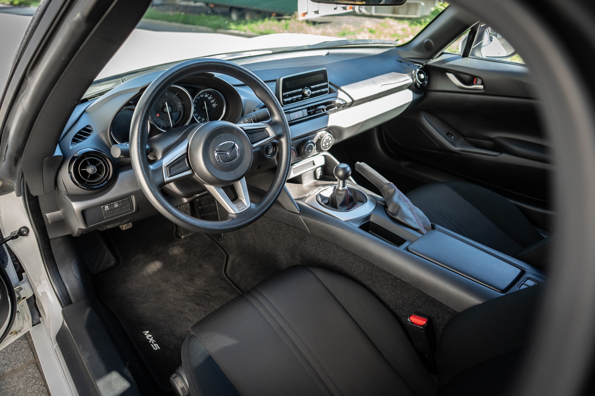 MAZDA 1.5 Challenge-image-8