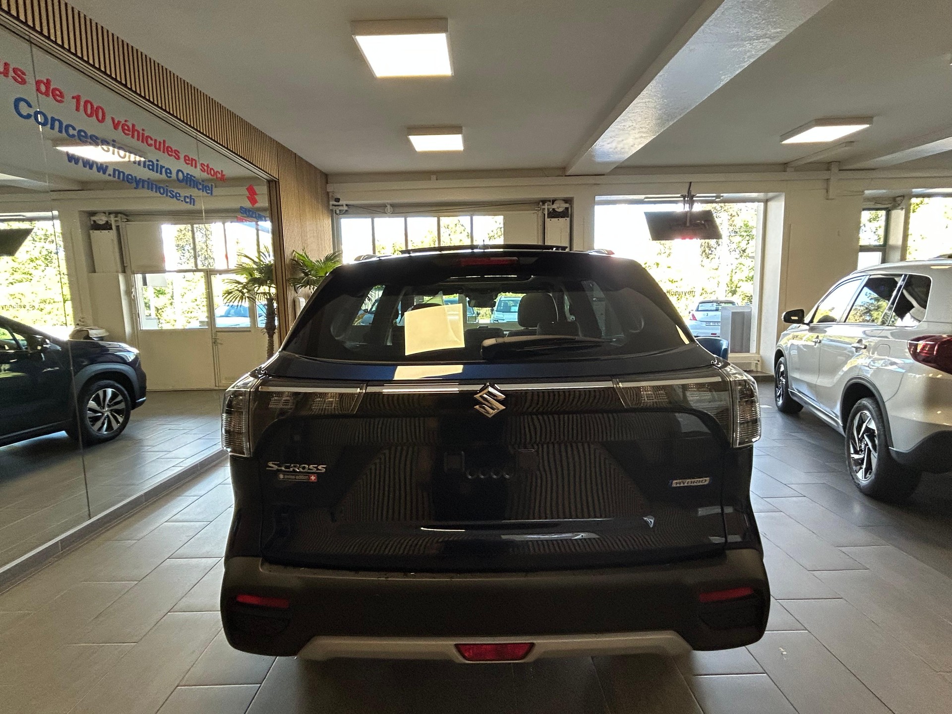 SUZUKI S-Cross 1.4 T Piz Sulai Top Hybrid 4x4 4 ROUES HIVER OFFERT-image-6