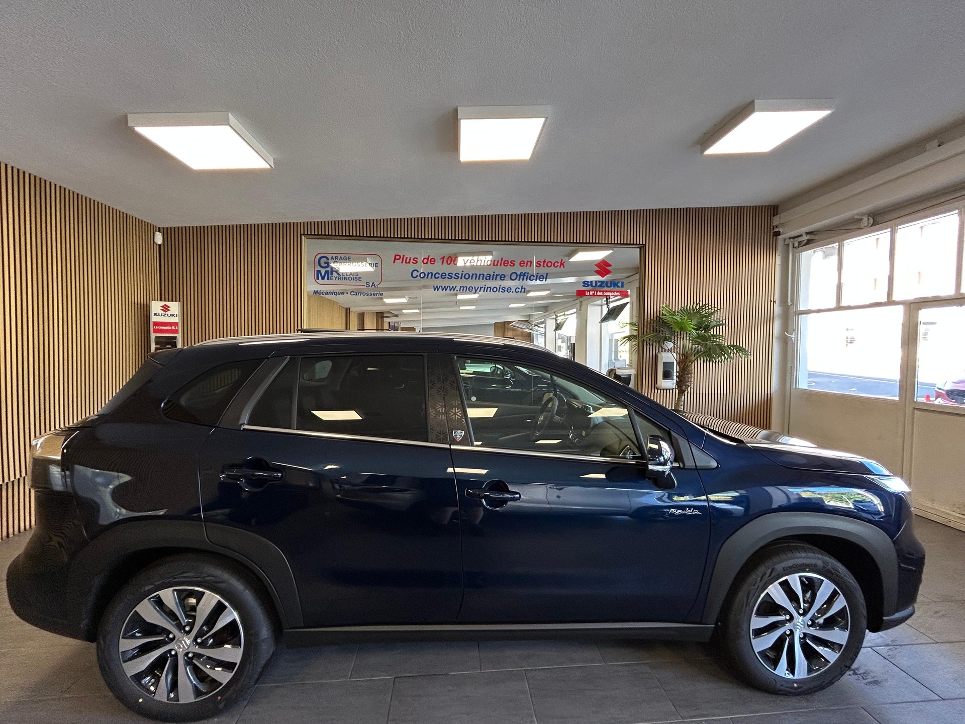 SUZUKI S-Cross 1.4 T Piz Sulai Top Hybrid 4x4 4 ROUES HIVER OFFERT-image-0