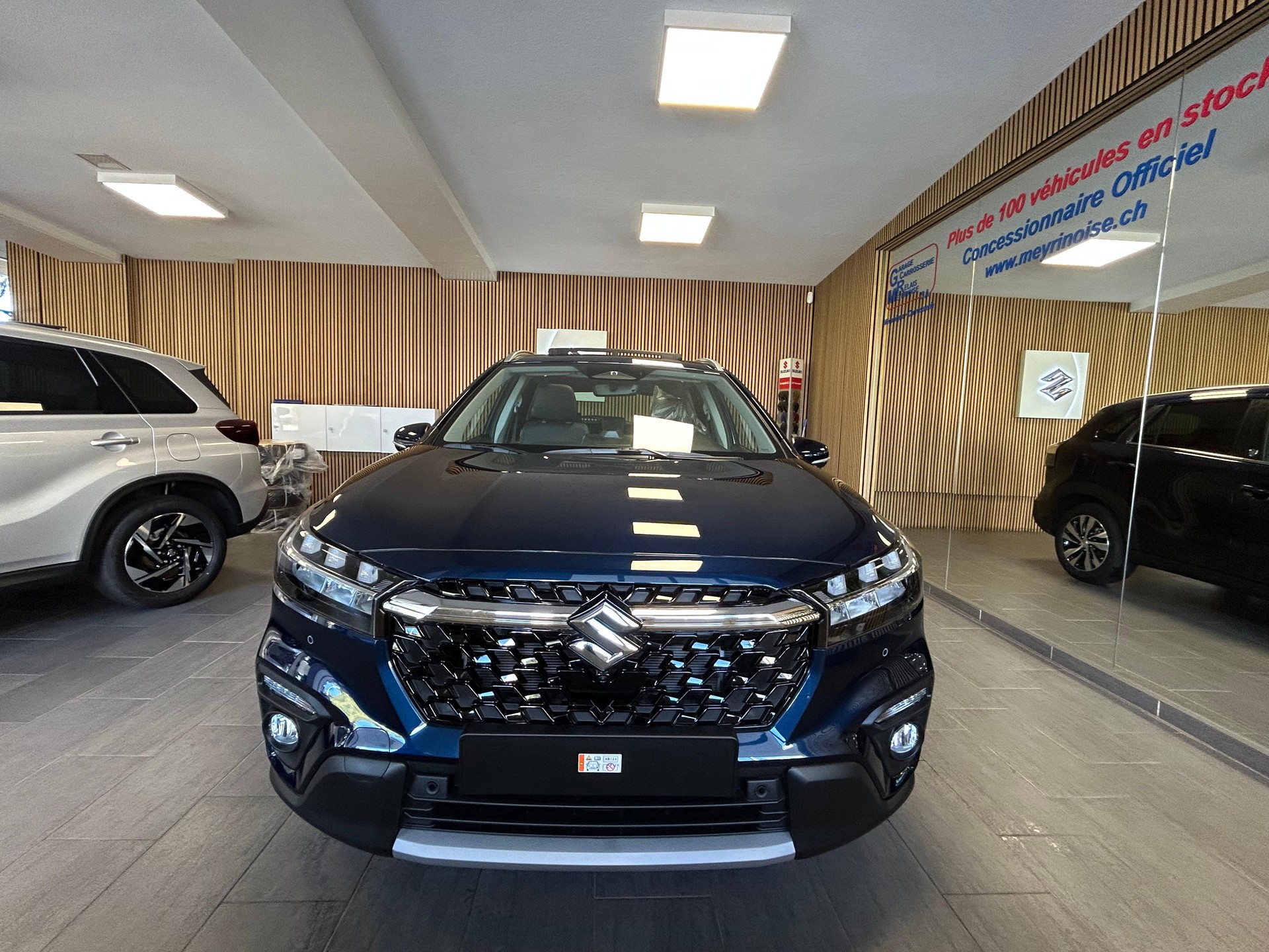 SUZUKI S-Cross 1.4 T Piz Sulai Top Hybrid 4x4 4 ROUES HIVER OFFERT-image-3