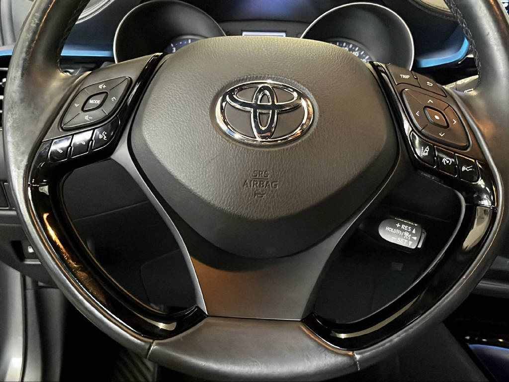 TOYOTA C-HR 1.2 T Style 4x4 Sport-image-9