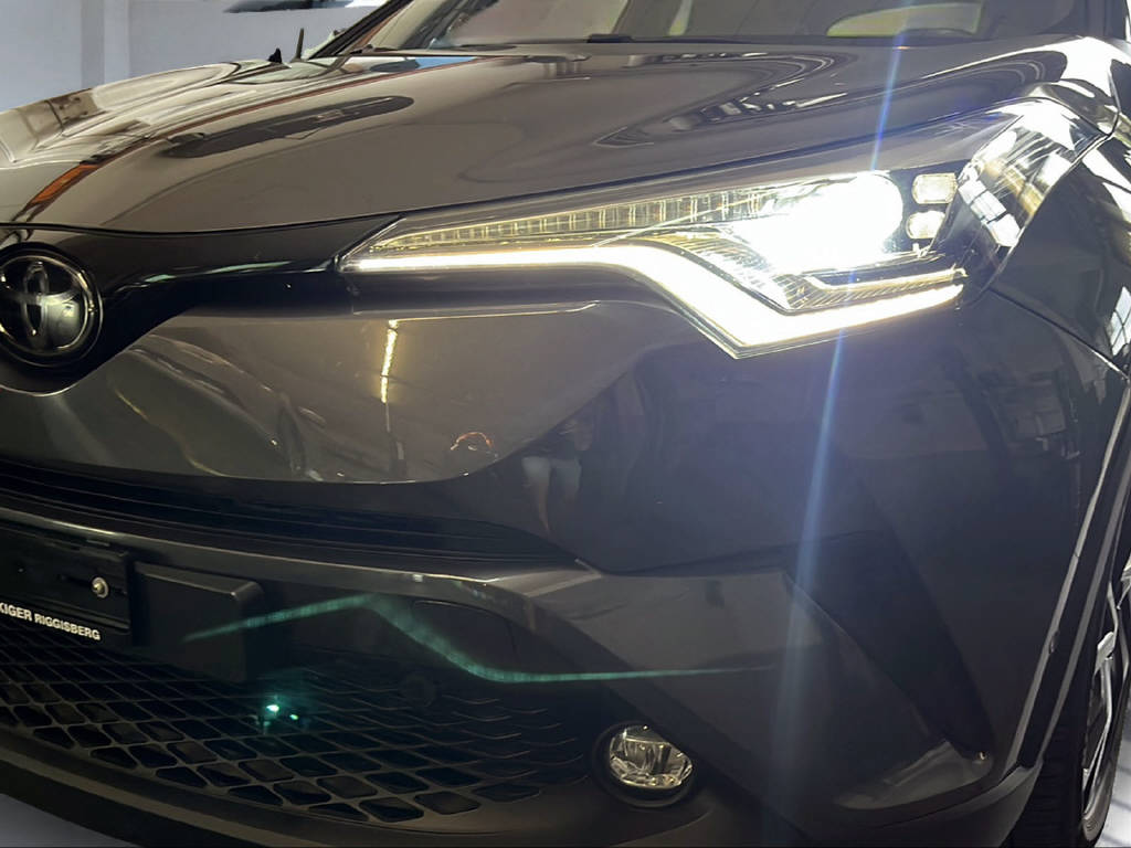 TOYOTA C-HR 1.2 T Style 4x4 Sport-image-23