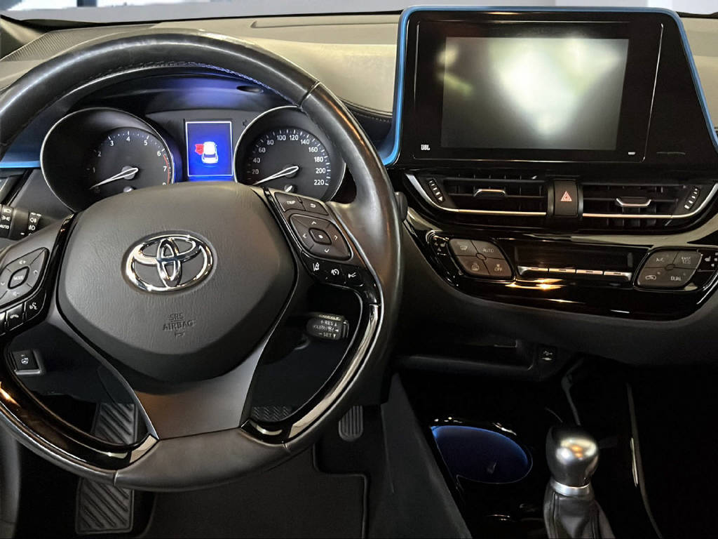TOYOTA C-HR 1.2 T Style 4x4 Sport-image-8