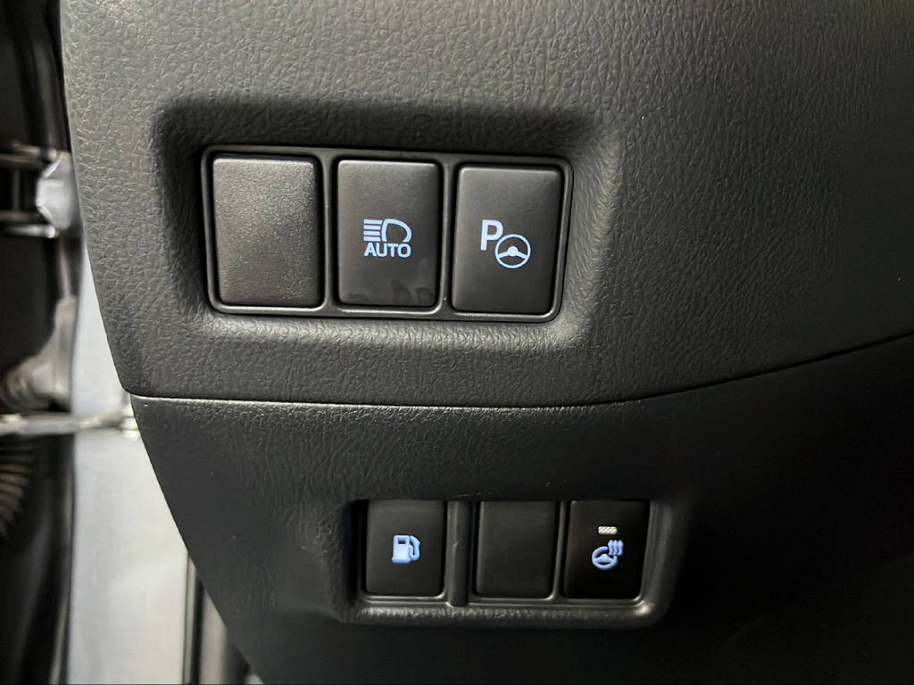 TOYOTA C-HR 1.2 T Style 4x4 Sport-image-20