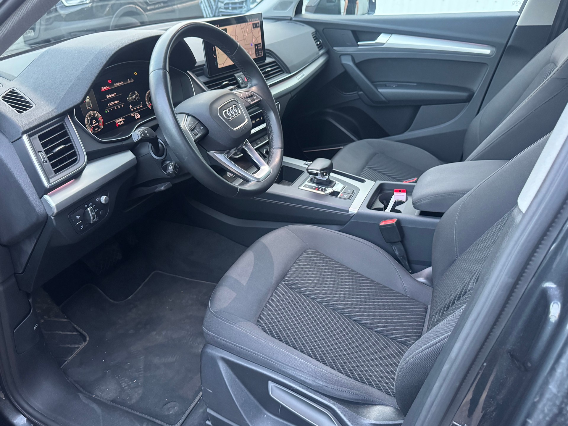 AUDI Q5 Sportback 40 TDI advanced quattro S-tronic-image-7