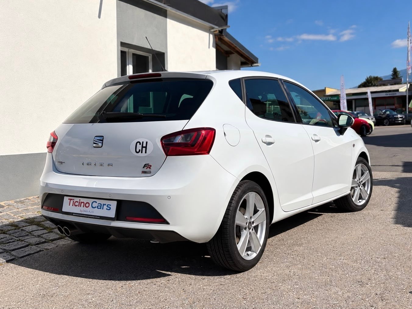 SEAT Ibiza SC 1.2 TSI FR DSG-image-3