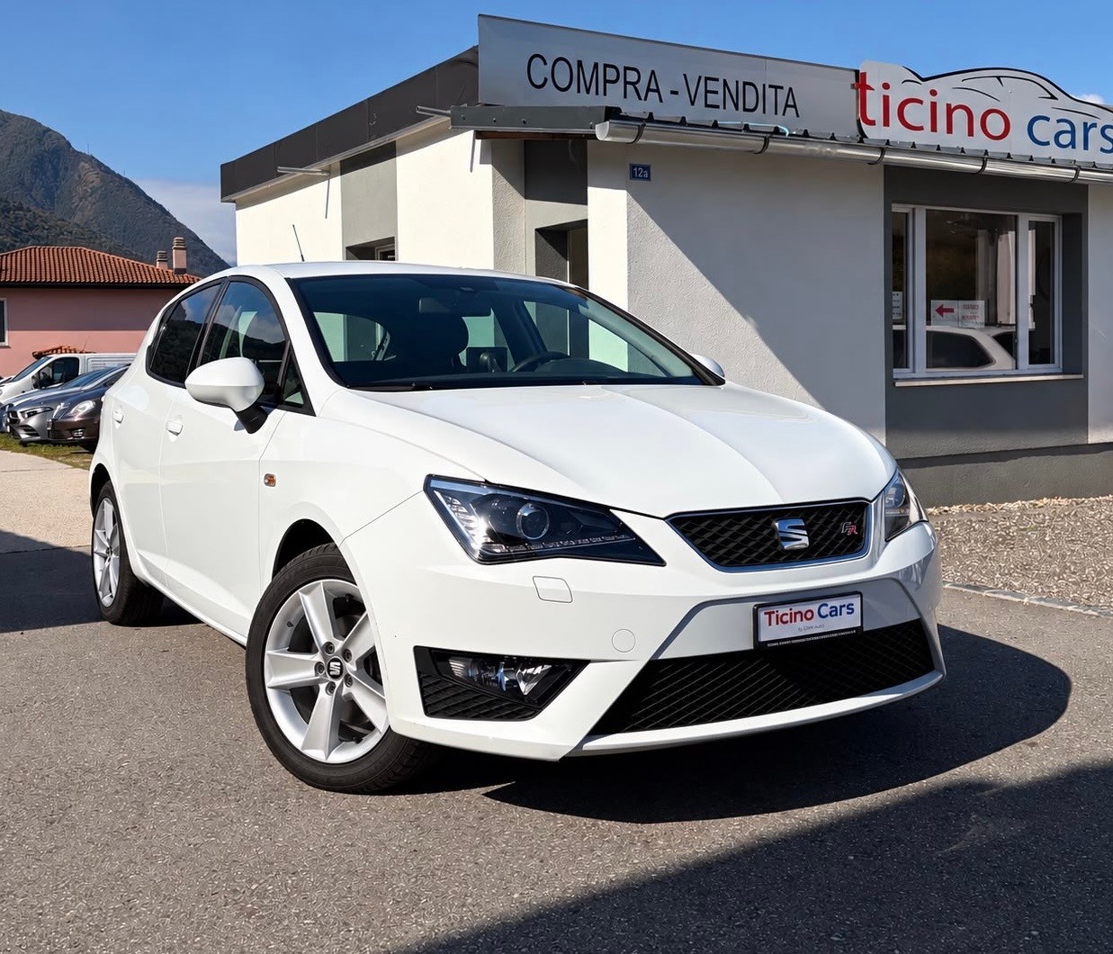Car photo