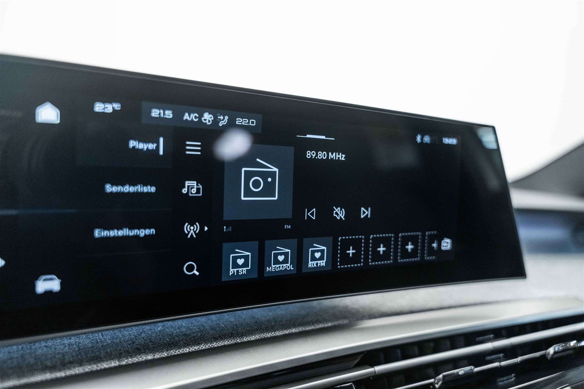 PEUGEOT 3008 145 GT Hybrid e-DCS-Automat-image-17