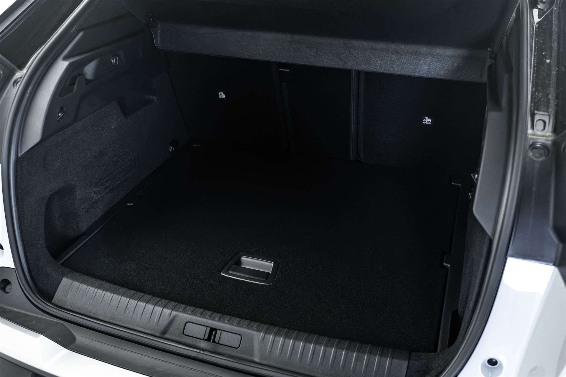 PEUGEOT 3008 145 GT Hybrid e-DCS-Automat-image-4