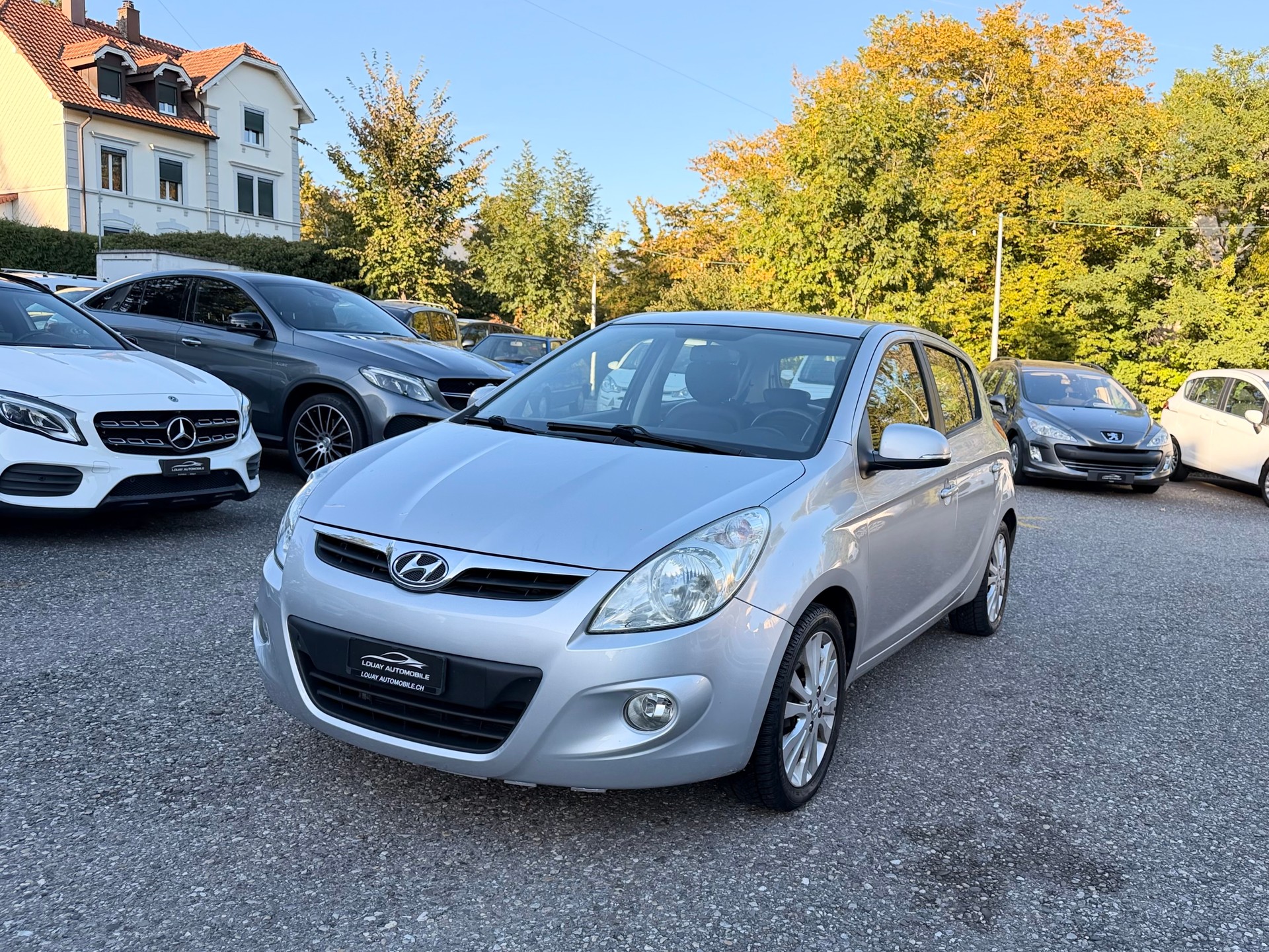 HYUNDAI i20 1.6 Premium-image-6