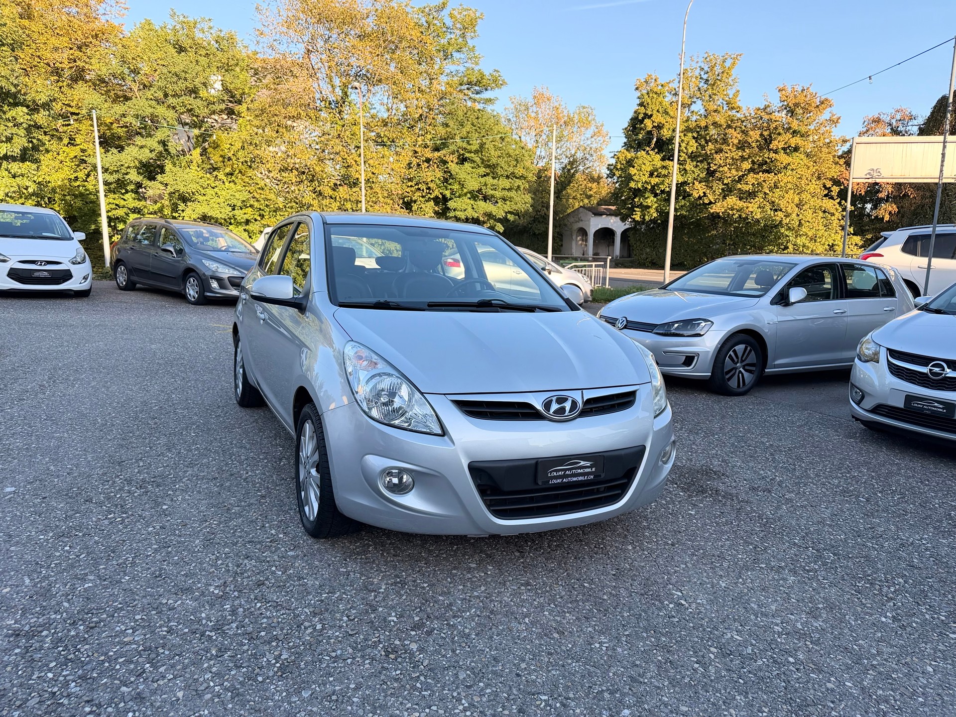 HYUNDAI i20 1.6 Premium-image-0