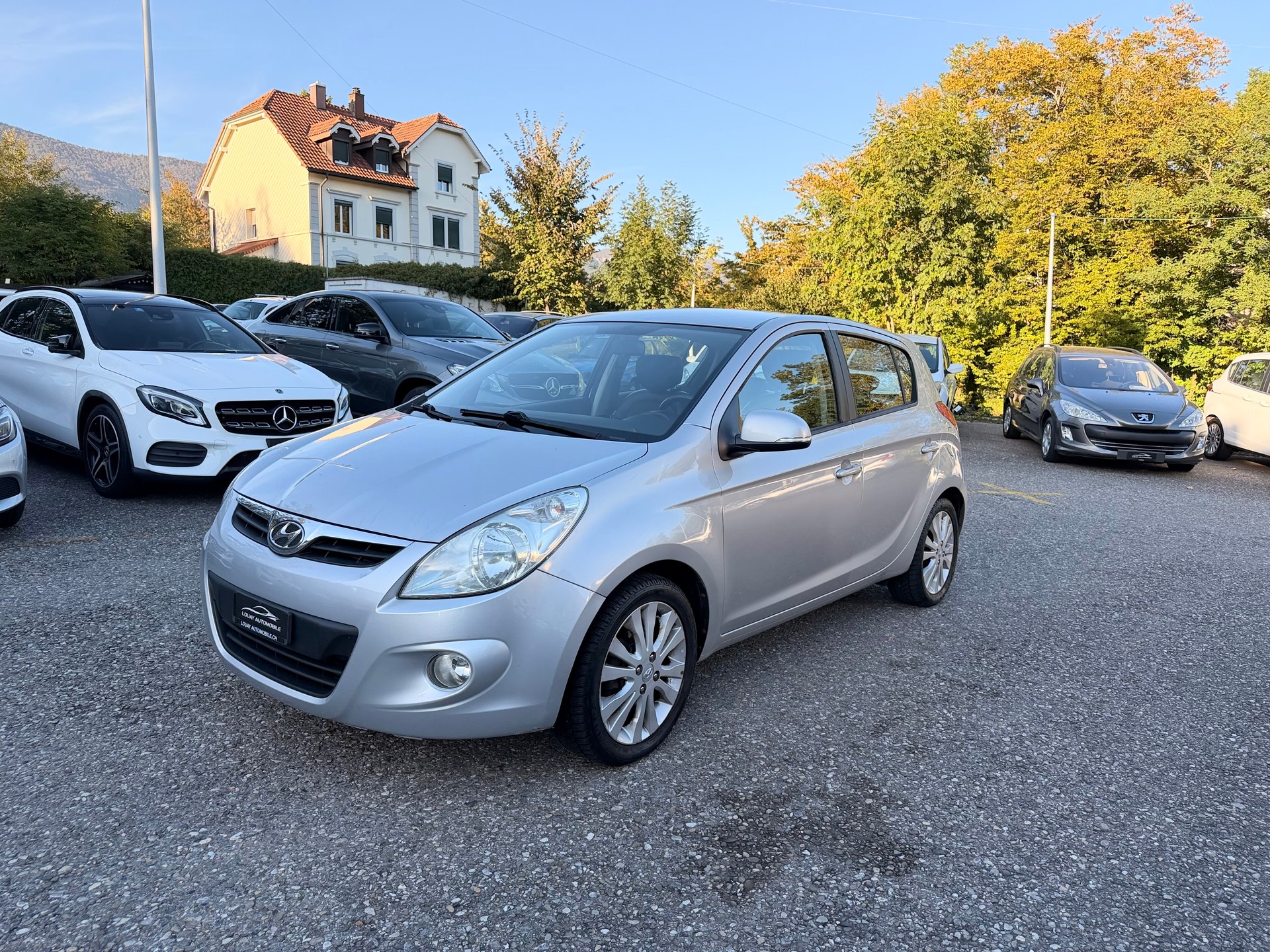 HYUNDAI i20 1.6 Premium-image-4