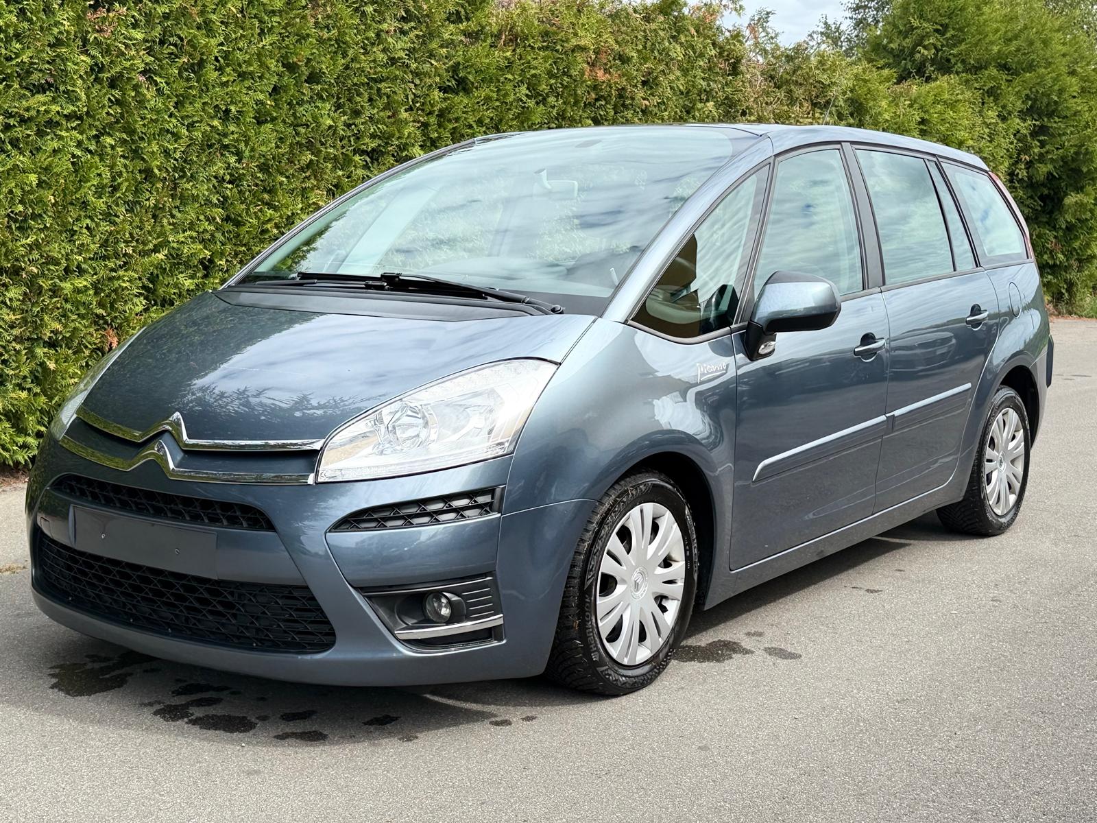 CITROEN Grand C4 Picasso 1.6 HDI 16V Attraction EGS6-image-0