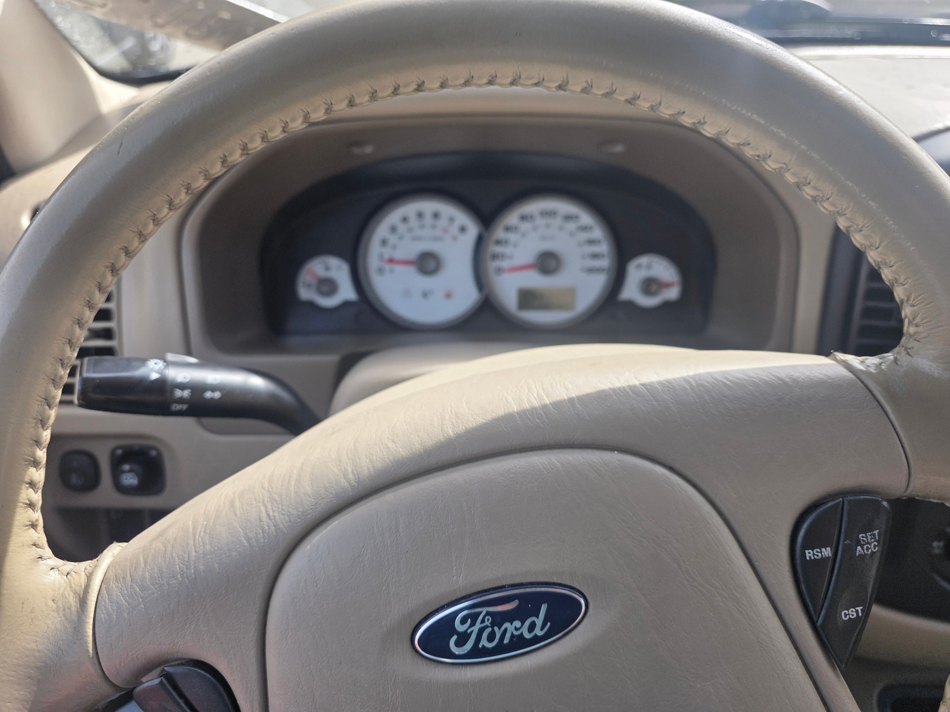 FORD Maverick 3.0 24V Executive-image-7