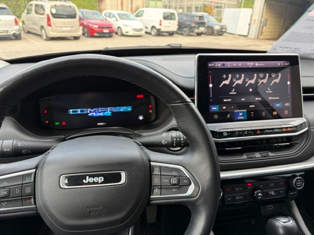 JEEP Compass 1.3 T PHEV Swiss Limited AWD-image-9