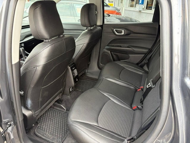 JEEP Compass 1.3 T PHEV Swiss Limited AWD-image-8