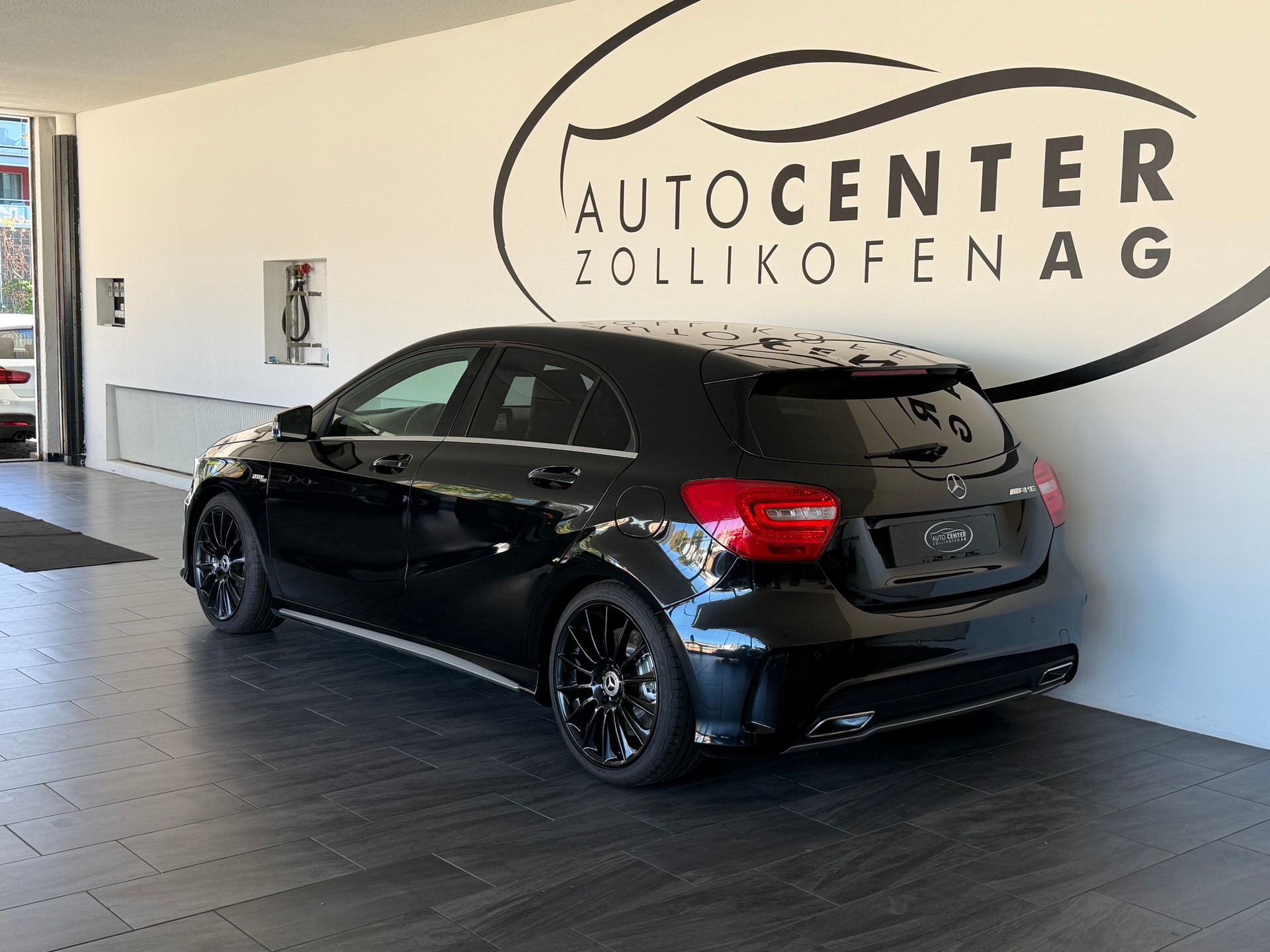 MERCEDES-BENZ A 45 AMG 4Matic Speedshift 7G-DCT-image-4