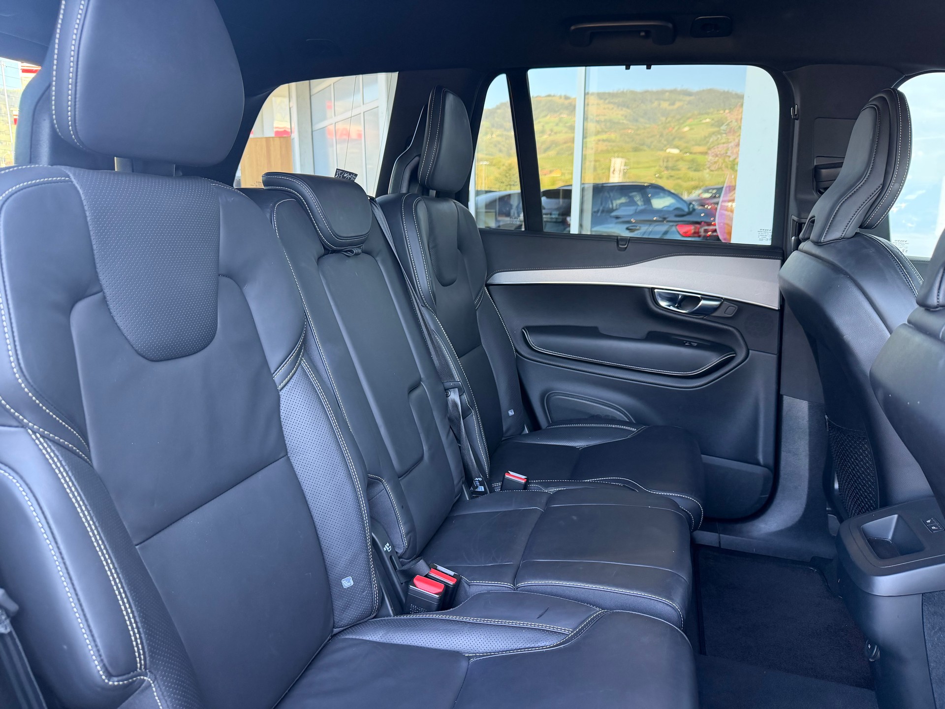 VOLVO XC90 B5 Benzin AWD Plus Bright Geartronic-image-5