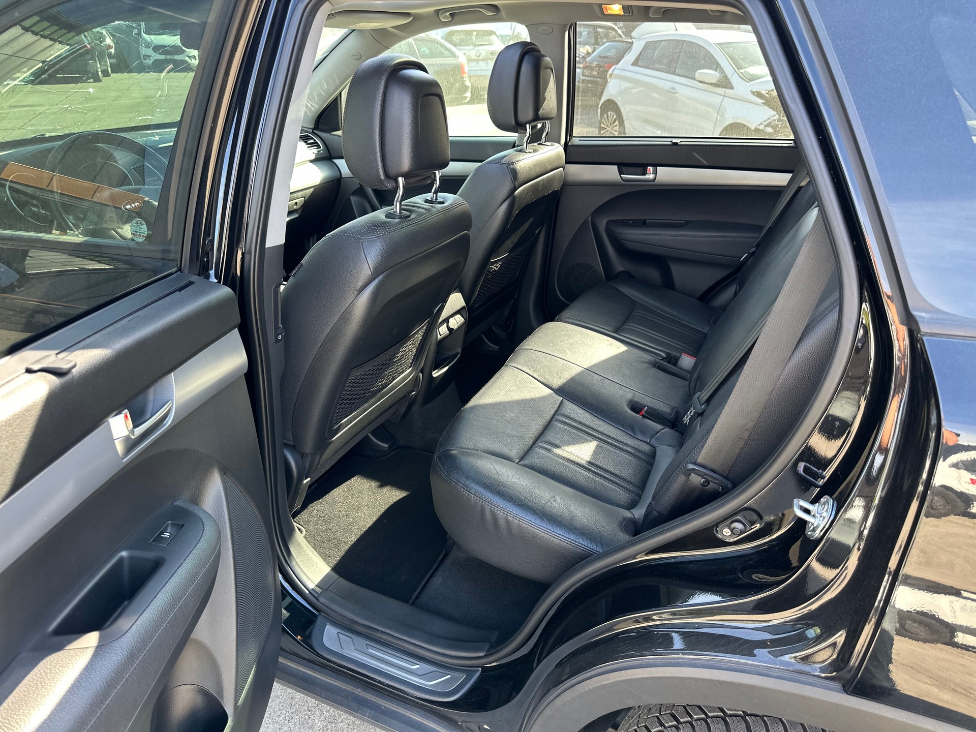 KIA Sorento 2.2 CRDI Style Automatic-image-9
