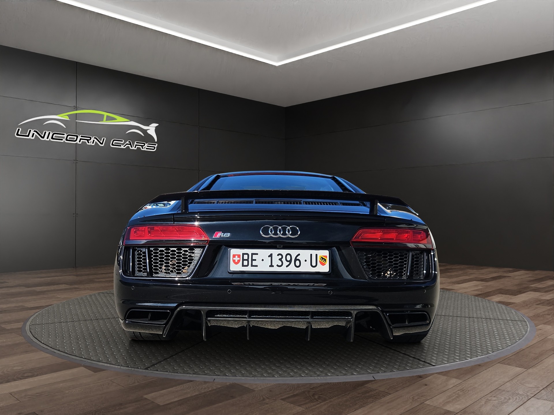 AUDI R8 Coupé 5.2 plus S-Tronic-image-5