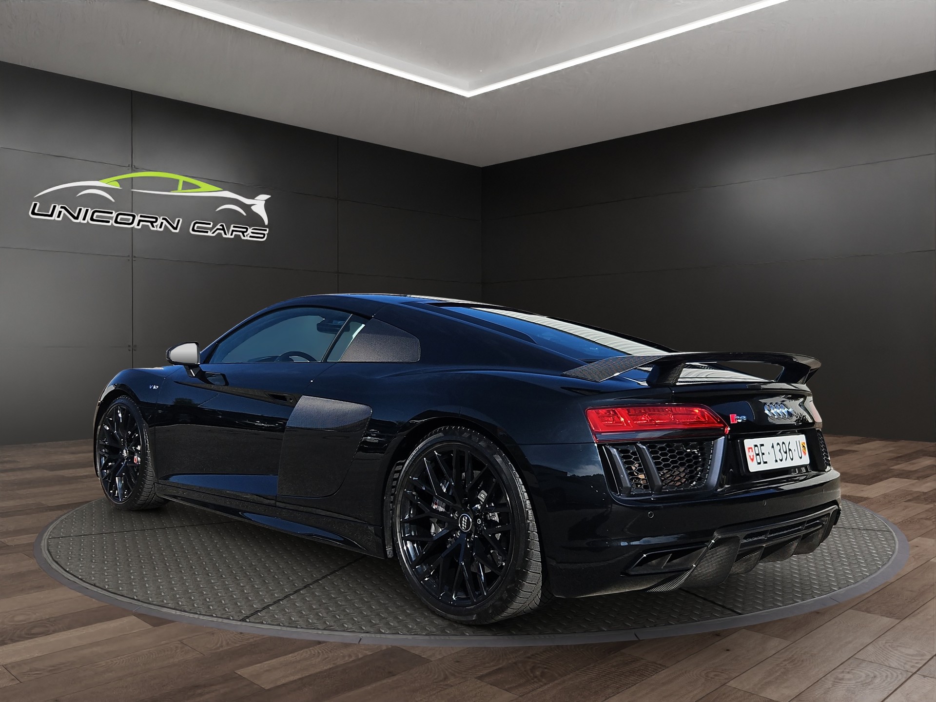 AUDI R8 Coupé 5.2 plus S-Tronic-image-6