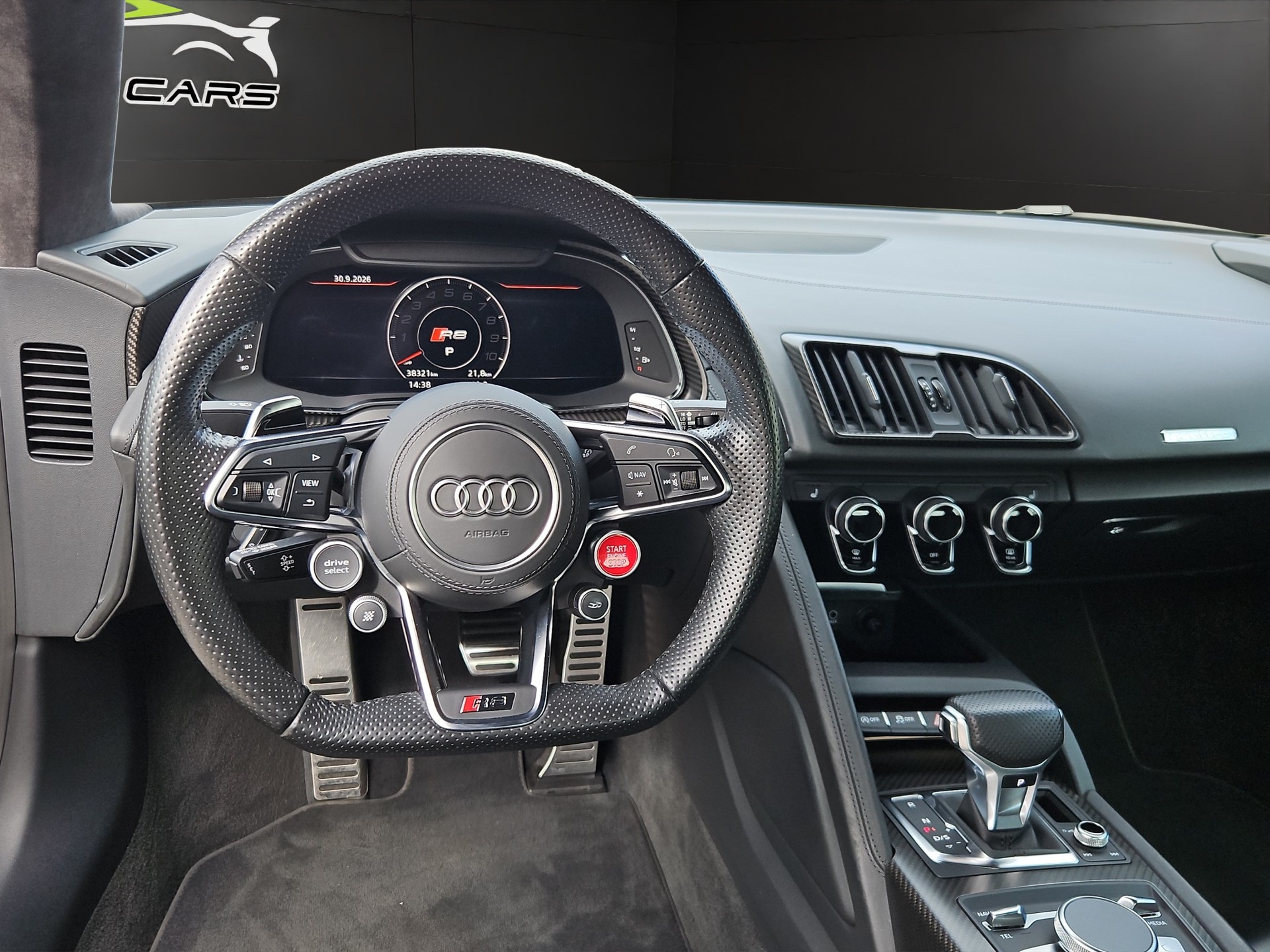 AUDI R8 Coupé 5.2 plus S-Tronic-image-17