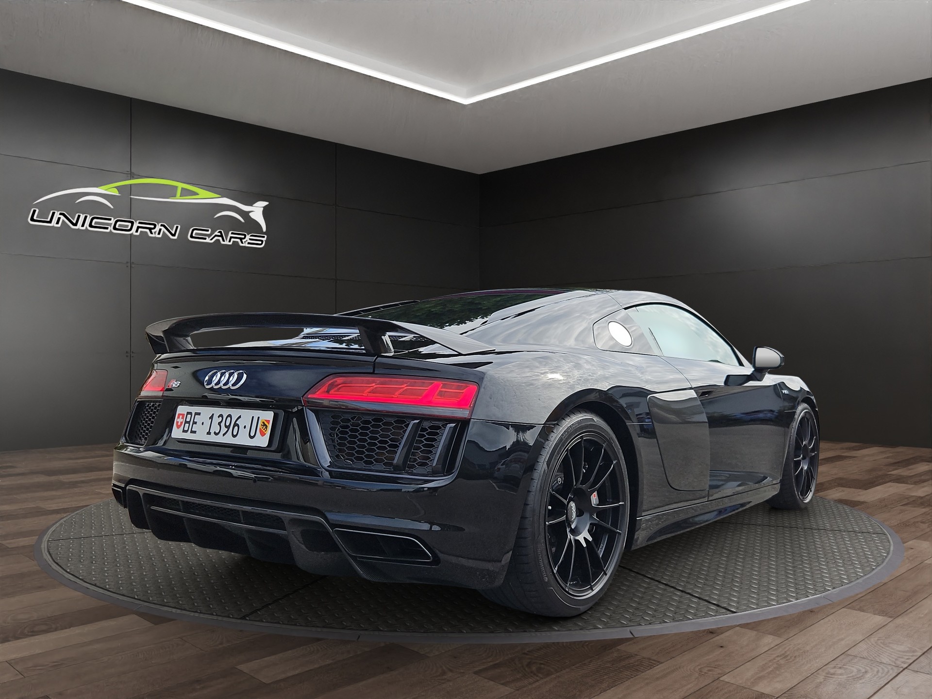 AUDI R8 Coupé 5.2 plus S-Tronic-image-5