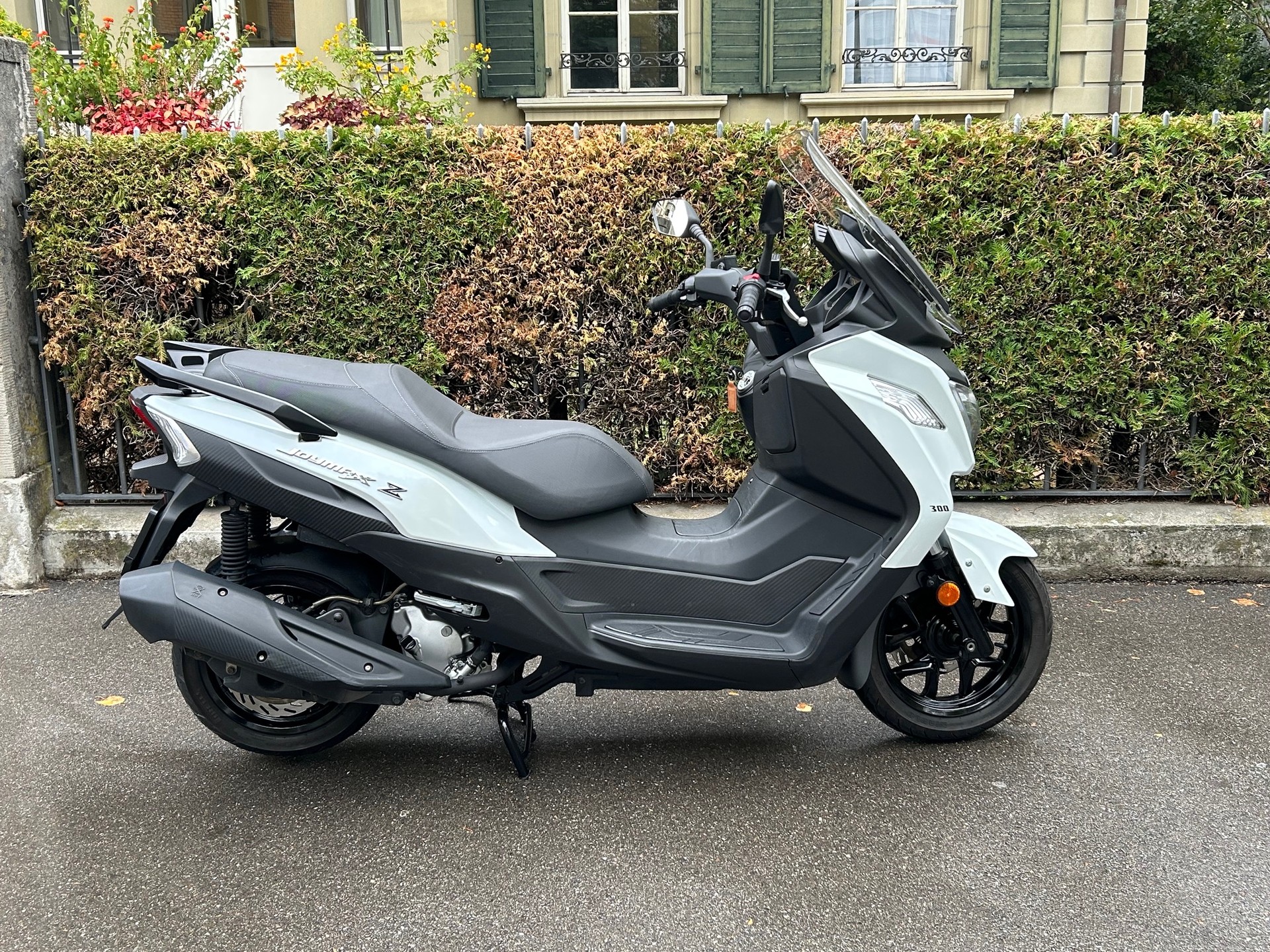 SYM Joymax-Z 300-image-1