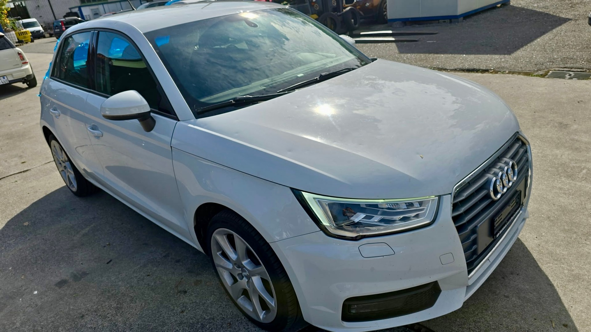 AUDI A1 Sportback 1.4 TFSI Sport S-tronic-image-1