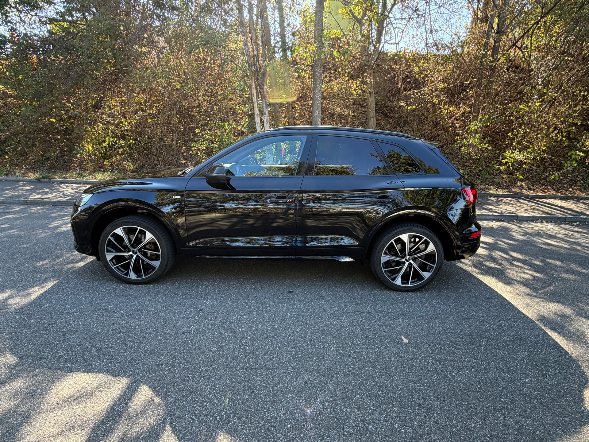 AUDI Q5 40 TDI S-line quattro S-tronic-image-5