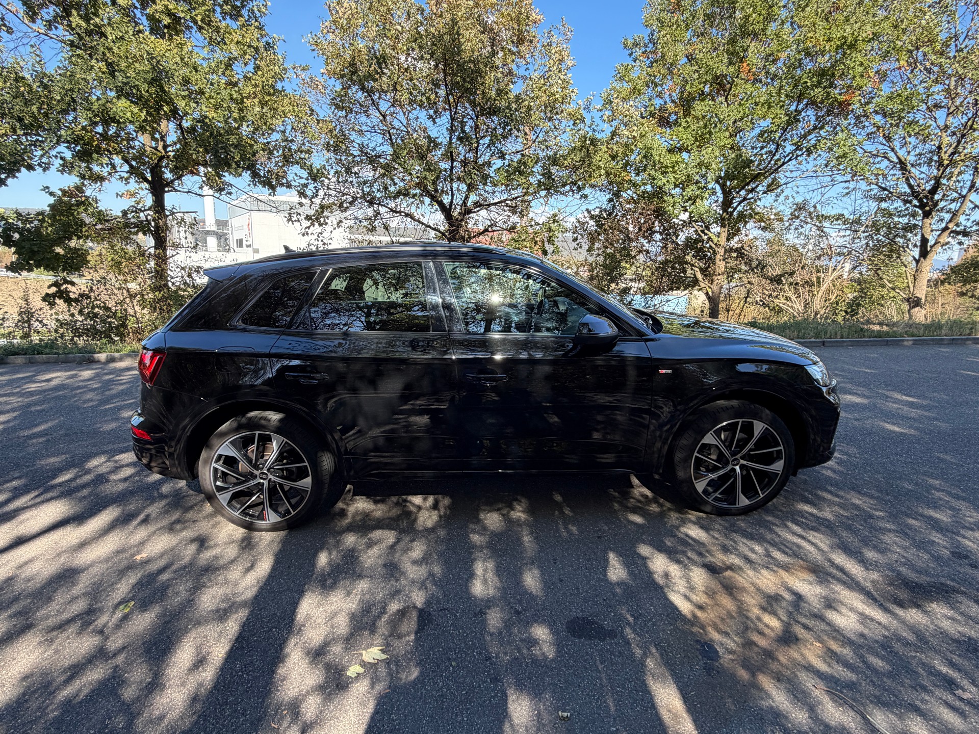 AUDI Q5 40 TDI S-line quattro S-tronic-image-6