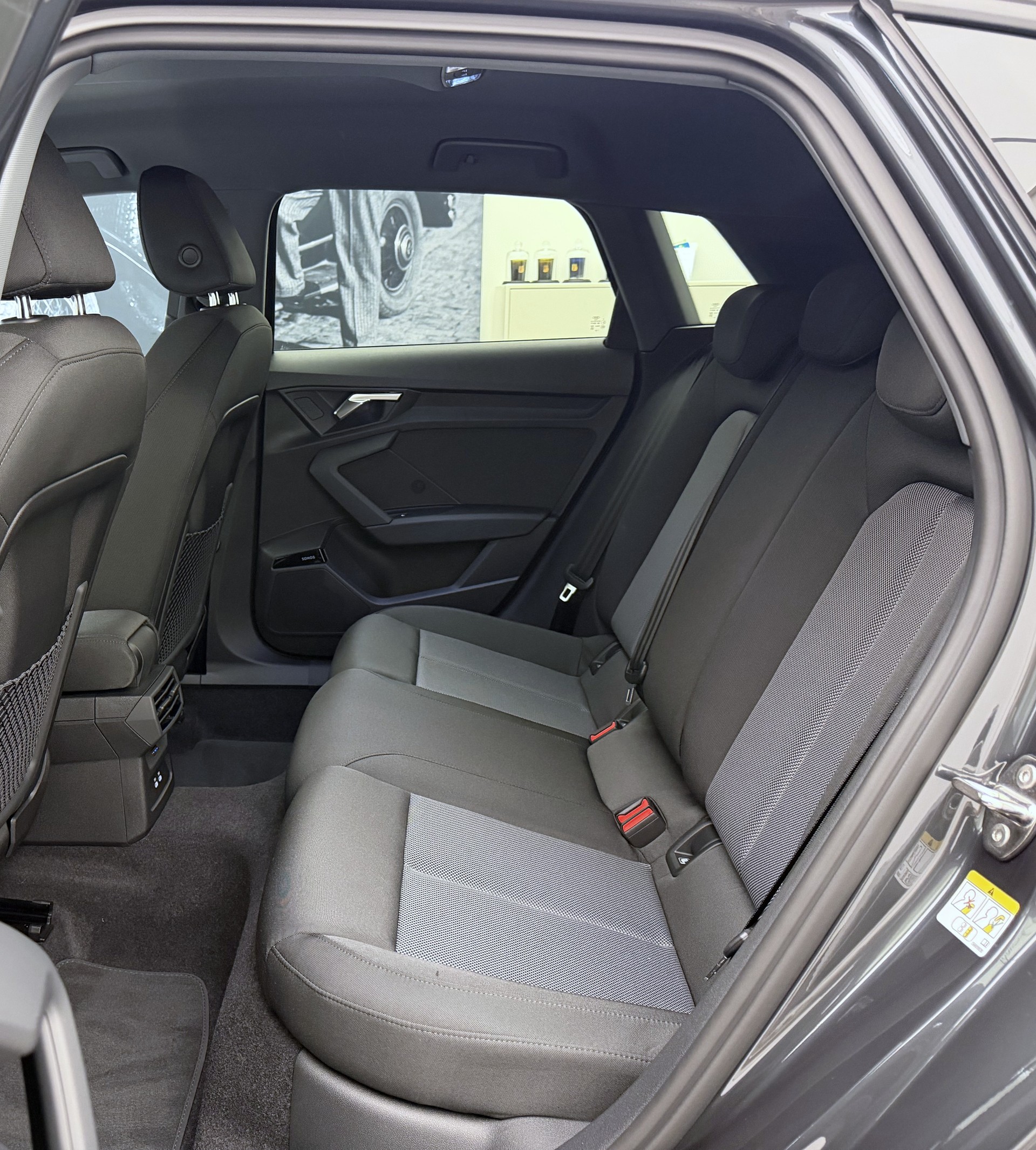 AUDI A3 Sportback TFSI 110 kW Attraction S tronic-image-19