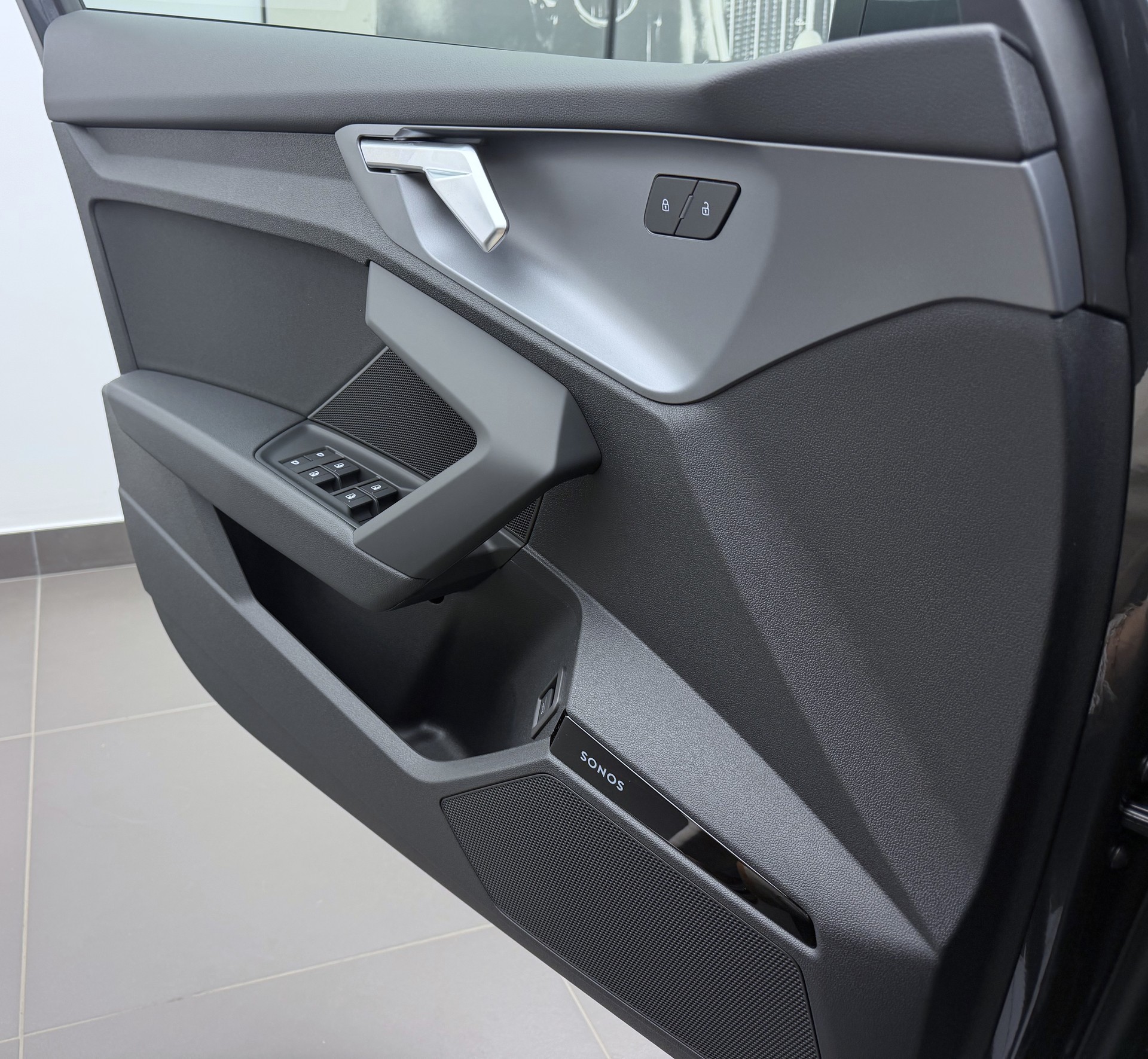 AUDI A3 Sportback TFSI 110 kW Attraction S tronic-image-4